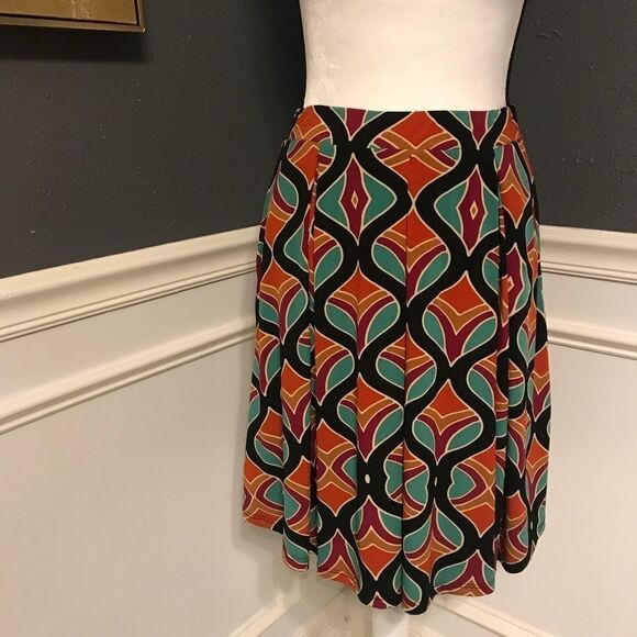 LulaRoe Madison Skirt - Picture 3 of 5